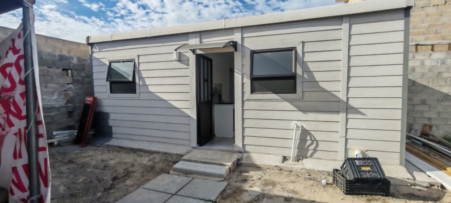 1 Bedroom Property for Sale in Electric City Western Cape